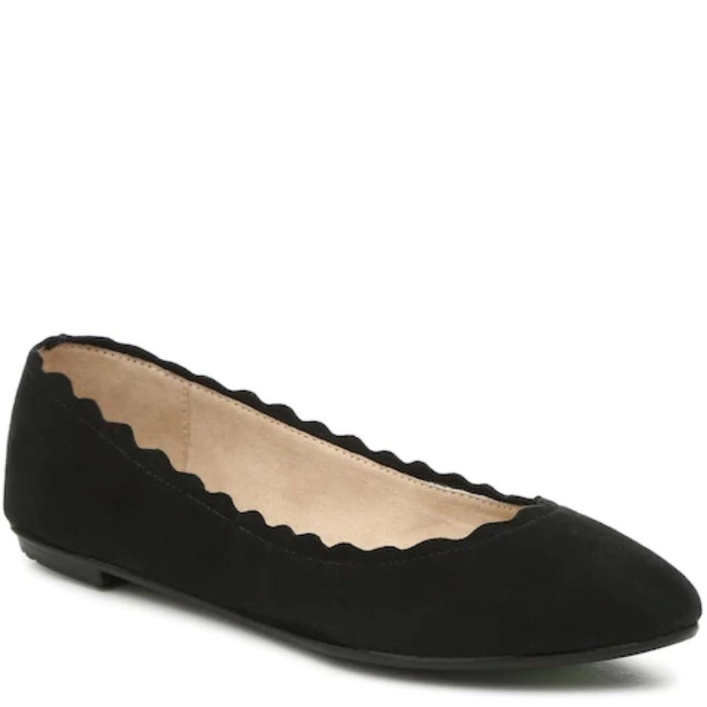 Kelly & Katie Black Scalloped Flats